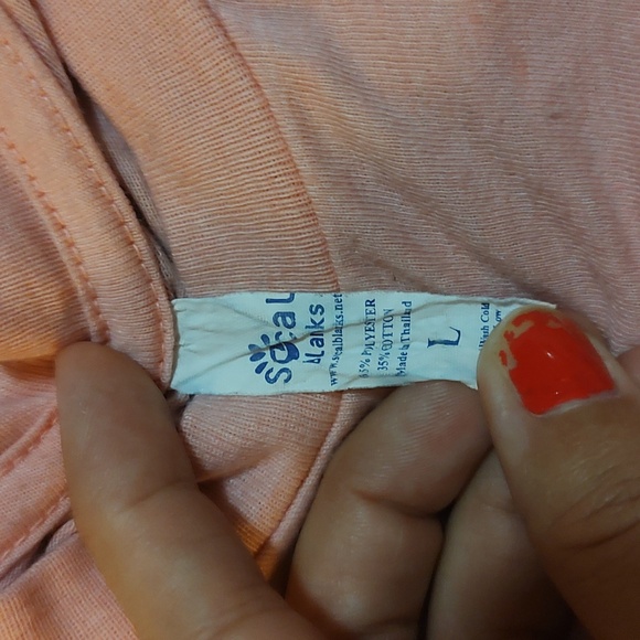 Peach shirt from Hollywood. - Picture 3 of 4